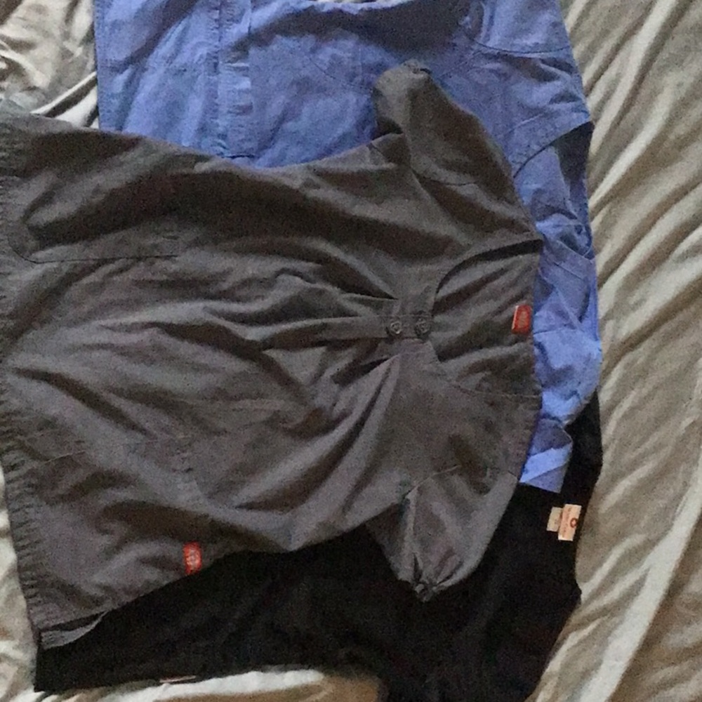 3 women’s medium scrub tops
